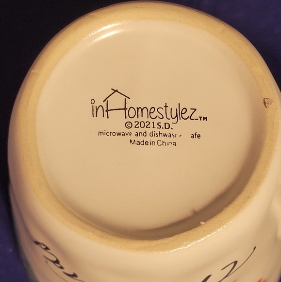 2021 InHomestylez Merry Christmas Mug VG Condition - Picture 10 of 10